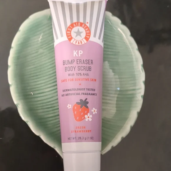 Bump Eraser Body Scrub - Picture 1 of 3